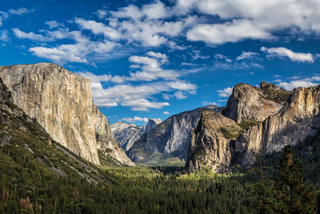Tunnel view of the Yosemite National Park Valley